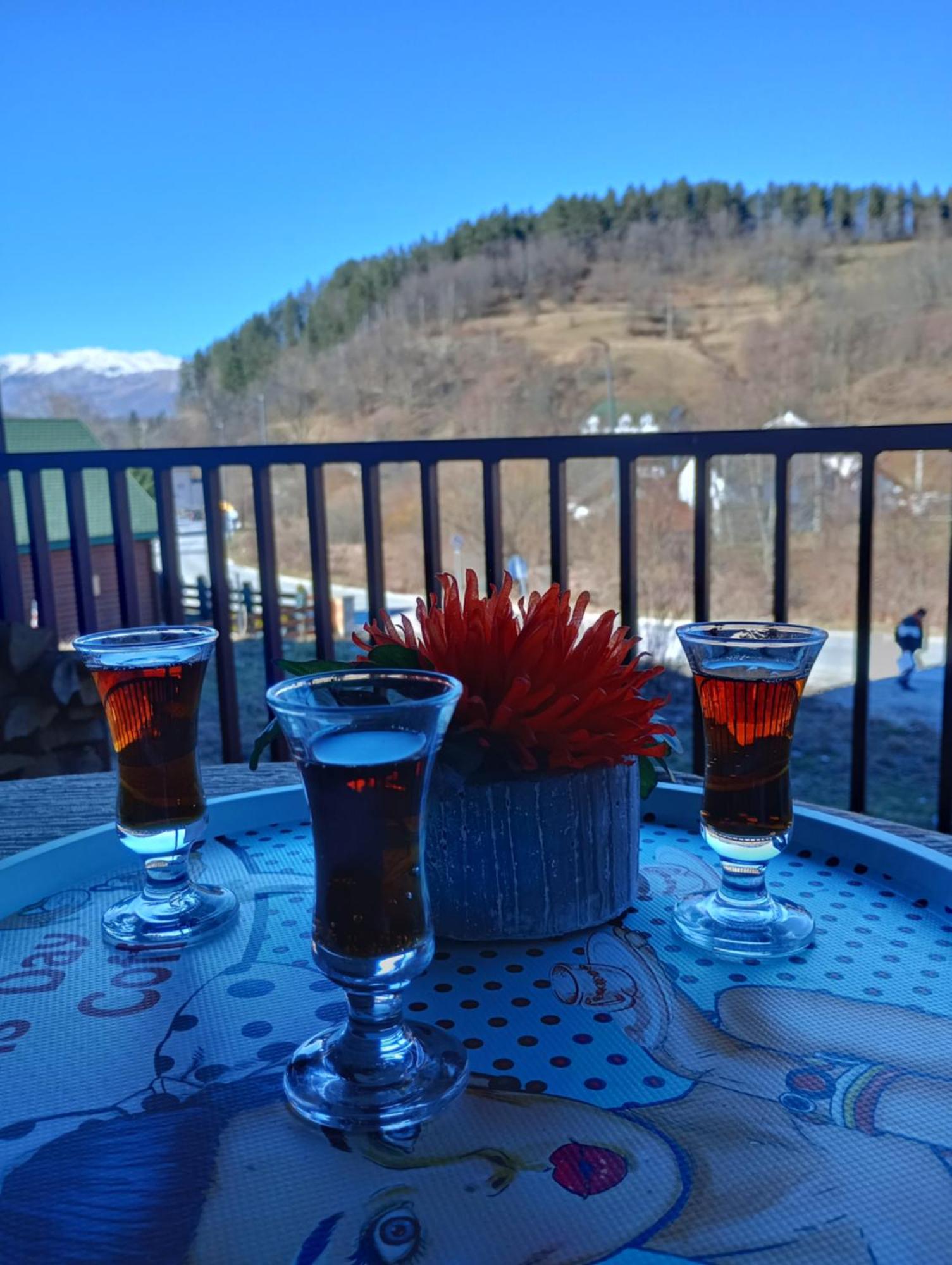 Stan Kolasin Bagian luar foto