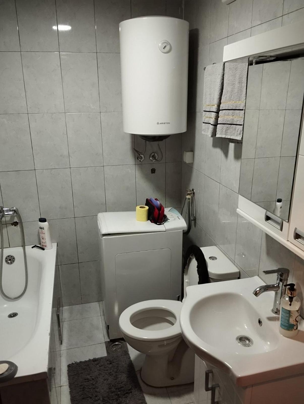 Stan Kolasin Bagian luar foto